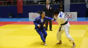 Judo Gençler Türkiye Birinciliği Müsabakaları başladı