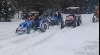 Karlı kaplı yaylada traktörle off-road turu