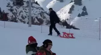 Kaydıkları alanın temizlenmemesini istedikleri görüntülerle gündem olan çocuklar Ergan Dağı'nda ağırlandı