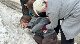 Tunceli'de Gülistan Doku'nun Ailesinden Dramatik Görüntüler