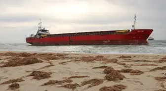Tekirdağ'da karaya oturan geminin kurtarılması için çalışmalar sürüyor