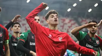 Adem için Karşıyaka ile Fenerbahçe rakam konuşmadı