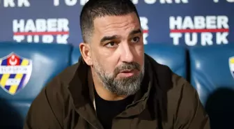 Arda Turan'dan minik yeğenine 6 milyonluk jest