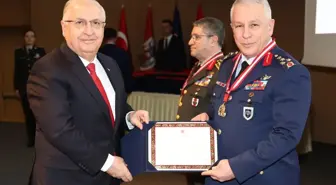 Bakan Güler, 'Madalya Tevcih, Başarılı Birlik ve Personelin Ödüllendirilmesi Töreni'ne katıldı