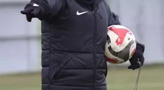 Boluspor'da teknik direktör Ertuğrul Arslan görevi bıraktı