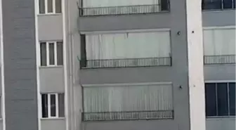 Çatıdaki karı temizlerken hayatını hiçe saydı