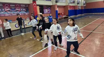 Geleceğin sporcuları için antrenmanlar devam ediyor