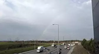 İstanbul'da gökkuşağı trafikte görsel şölen oluşturdu