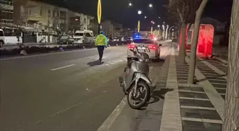 Karaman'da devrilen motosikletin sürücüsü yaralandı