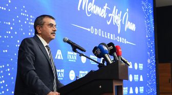Mehmet Akif İnan ödülleri sahiplerini buldu