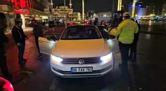 Taksim'de helikopter destekli 'Huzur İstanbul' uygulaması