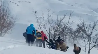 Van'da doğumu yaklaşan kadın, polis helikopteriyle hastaneye yetiştirildi