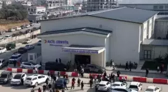 Akli dengesi bozuk şahsın 'canlı bombayım' demesi üzerine hastanede panik yaşandı