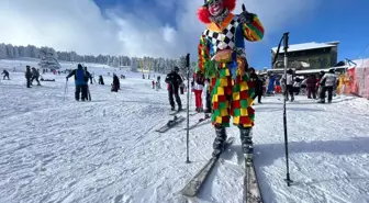 'Beyaz cennet'te palyaço hem kaydı hem eğlendirdi