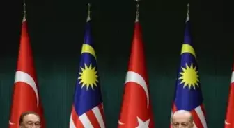 Cumhurbaşkanı Erdoğan, Malezya Başbakanı İbrahim'i resmi törenle karşıladı (2)