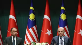 Cumhurbaşkanı Erdoğan, Malezya Başbakanı İbrahim'i resmi törenle karşıladı (2)