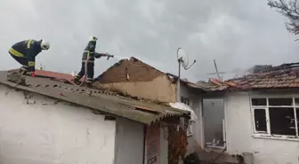 Edirne'de çıkan ev yangını söndürüldü