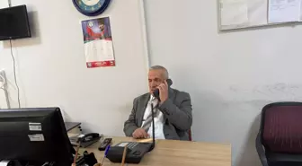 Görme engelli santral görevlisi, hastanenin sesi oldu