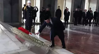 Malezya Başbakanı Enver İbrahim, Anıtkabir'i ziyaret etti