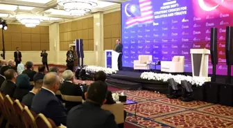 Malezya Başbakanı İbrahim: 'Ülkeler arasında görüş ayrılıkları olacaktır ama iletişimin sona ermesi anlamına gelmemelidir'