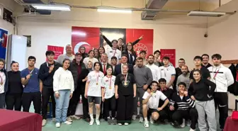 Okul sporları gençler halter müsabakaları tamamlandı