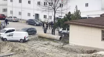 'Uyuşturucu' soruşturması kapsamında gözaltına alınanlar Adli Tıp Kurumu'na getirildi -1