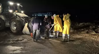 Afyonkarahisar'da sağanak ve rüzgar etkili oluyor