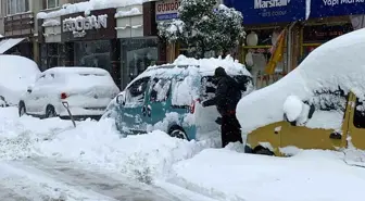 Bolu'da kar kürekleri 'yok' sattı