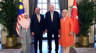 Cumhurbaşkanı Erdoğan, Malezya Başbakanı İbrahim'i kabul etti