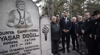 Efsane güreşçi Yaşar Doğu, mezarı başında anıldı