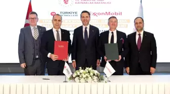 Enerji ve Tabii Kaynaklar Bakanı Bayraktar: 'Karadeniz ve Akdeniz'deki yeni arama alanlarını kapsayan bir mutabakat zaptı imzalandı'