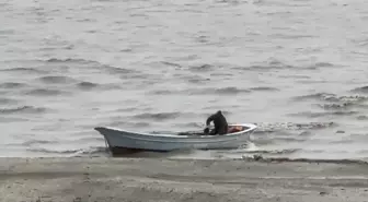 Isparta'nın Eğirdir ilçesinde kuvvetli fırtına ve yağış etkili oldu