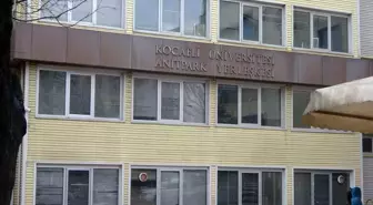 Kocaeli Üniversitesi Güzel Sanatlar Fakültesi, depreme dayanıklı olmadığı için mühürlendi