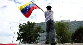 Korku ve belirsizlik: Venezuela halkı Maduro'suz bir gelecekle yüzleşiyor