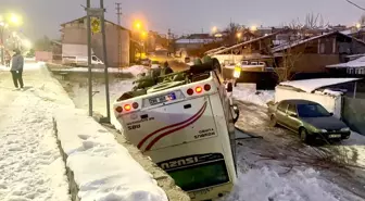 Malatya'da işçi servis midibüsü devrildi; 9 yaralı