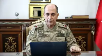 Şanlıurfa İl Jandarma Komutanı Tuğgeneral Aldemir, AA'nın 'Yılın Kareleri' oylamasına katıldı