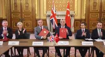 Ticaret Bakanı Ömer Bolat, Londra'da