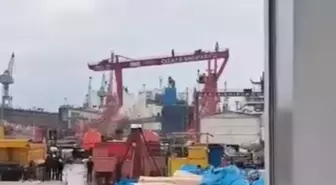 Yalova'da fırtına; çatılar uçtu, tersanede vinç devrildi