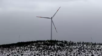 Aladağlar'da oluşan kar güzelliği dronla görüntülendi