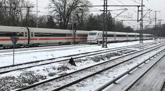 Almanya'da kar fırtınasında meydana gelen kazada 2 kişi öldü