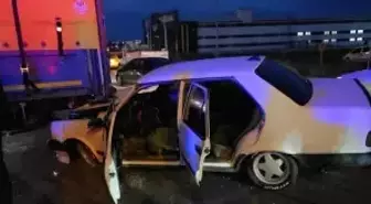 Bursa'da otomobilin tıra çarptığı kazada 1 kişi yaralandı