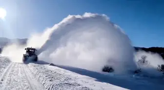 Tunceli'de Yoğun Kar Yağışı: 123 Köy Yolu Ulaşıma Kapandı