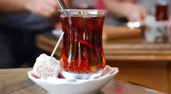 Türkiye'nin 'çay tiryakisi' şehri belli oldu! Karadeniz illerini solda sıfır bıraktı
