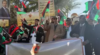 Veliaht Prens Muhammed el-Senussi'nin destekçileri Trablus'ta yürüyüş düzenledi