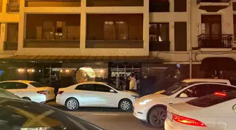 Beşiktaş'ta bir otele jandarma ekipleri tarafından gece saatlerinde operasyon düzenlendi. Ekiplerin çalışmaları sürüyor.