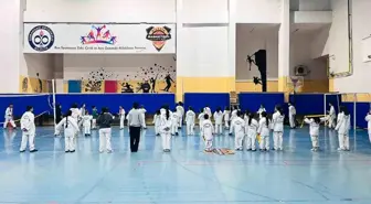 Bilecik'te koruma altındaki çocuklara kuşak bağlama sürprizi