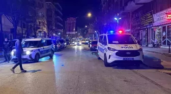 Burdur'da eğlence mekanında çıkan kavgada 2 kişi bıçaklandı