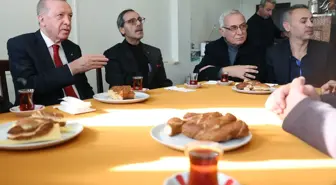 Cumhurbaşkanı Erdoğan, Gazetecilerin Günü'nü Tophane'de Kutladı