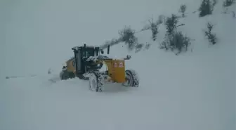 Elazığ'da 182 köy yolu kardan ulaşıma kapandı