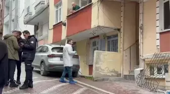 Esenyurt'ta 4 katlı binanın giriş katındaki dairede patlama